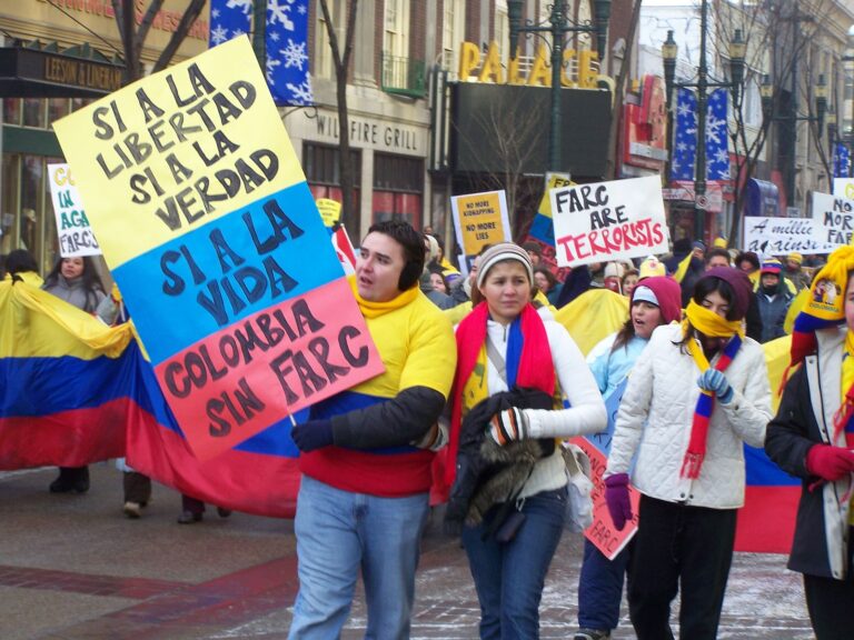 La guerra entre las FARC y el gobierno Colombiano