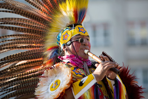 La música andina peruana y dos bandas en este género: Alborada y iMayra