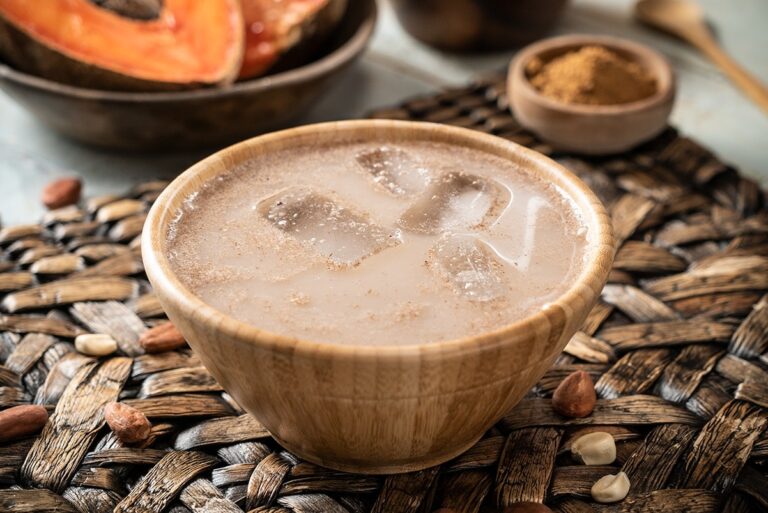 Los granos de cacao y tejate: regalos de los dioses